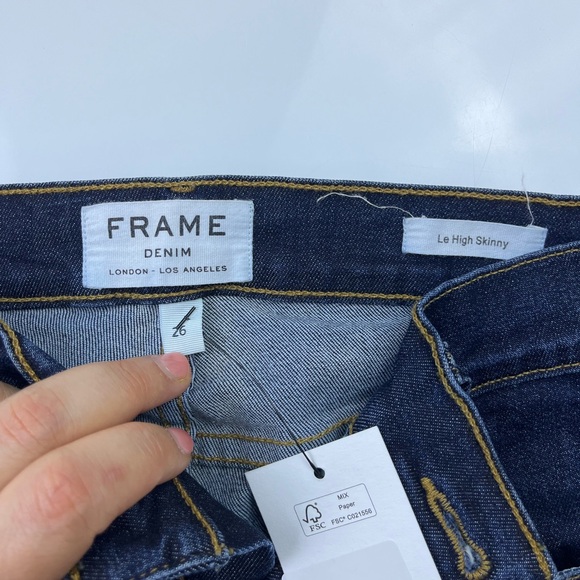 Frame Denim Le High Skinny Jeans in Harvard N228-27 - Picture 3 of 10